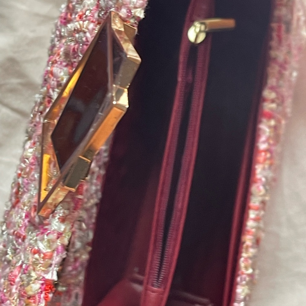 NWOT Chic Pink Tweed crossbody or shoulder Women's Bag - Picture 3 of 9